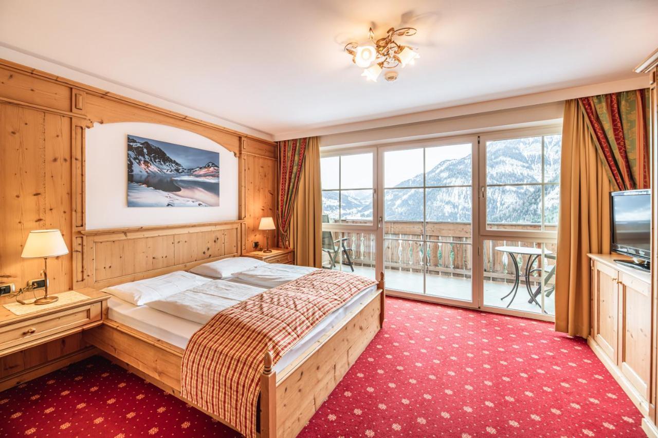 Hotel Scherlin Ortisei Eksteriør billede