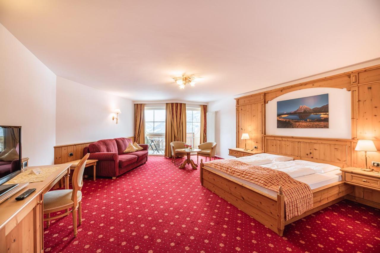 Hotel Scherlin Ortisei Eksteriør billede