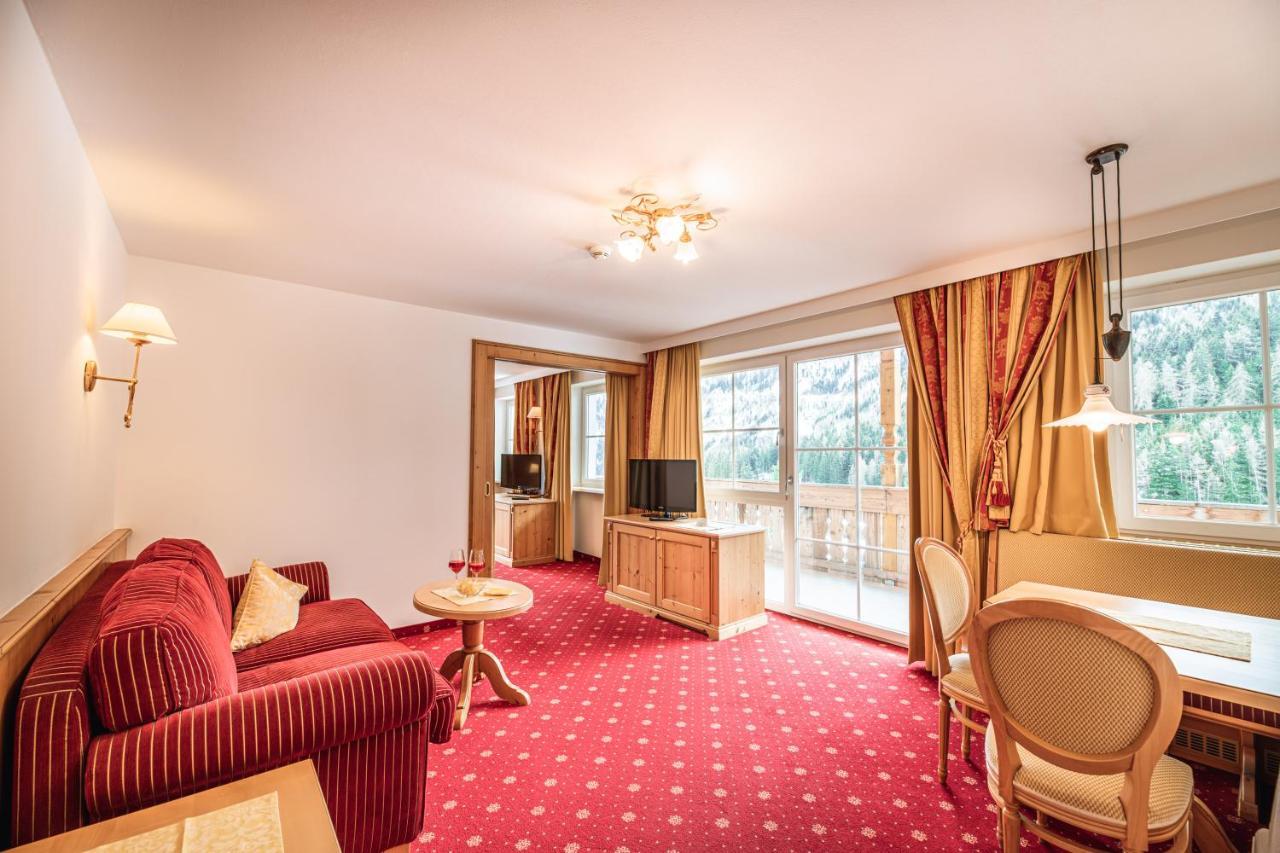Hotel Scherlin Ortisei Eksteriør billede