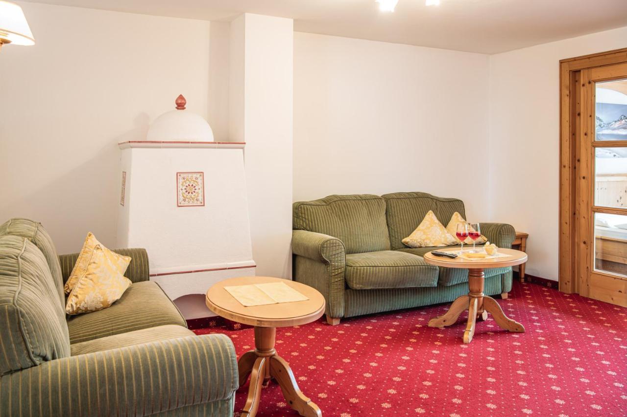 Hotel Scherlin Ortisei Eksteriør billede