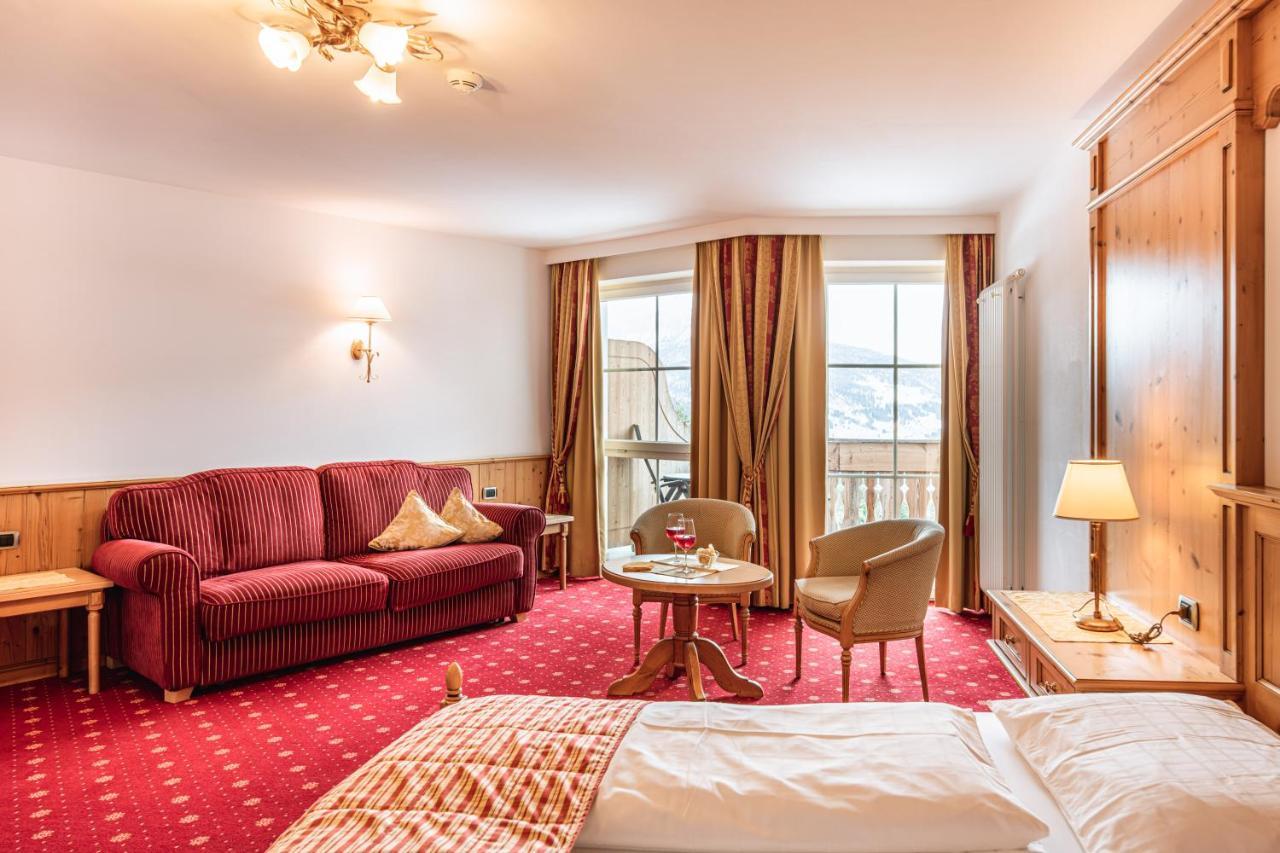 Hotel Scherlin Ortisei Eksteriør billede