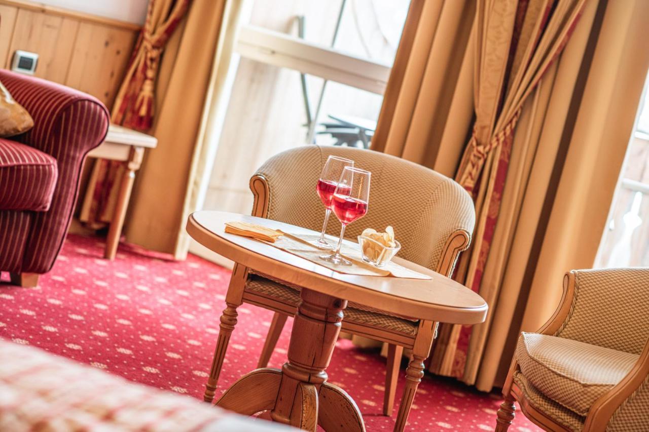 Hotel Scherlin Ortisei Eksteriør billede