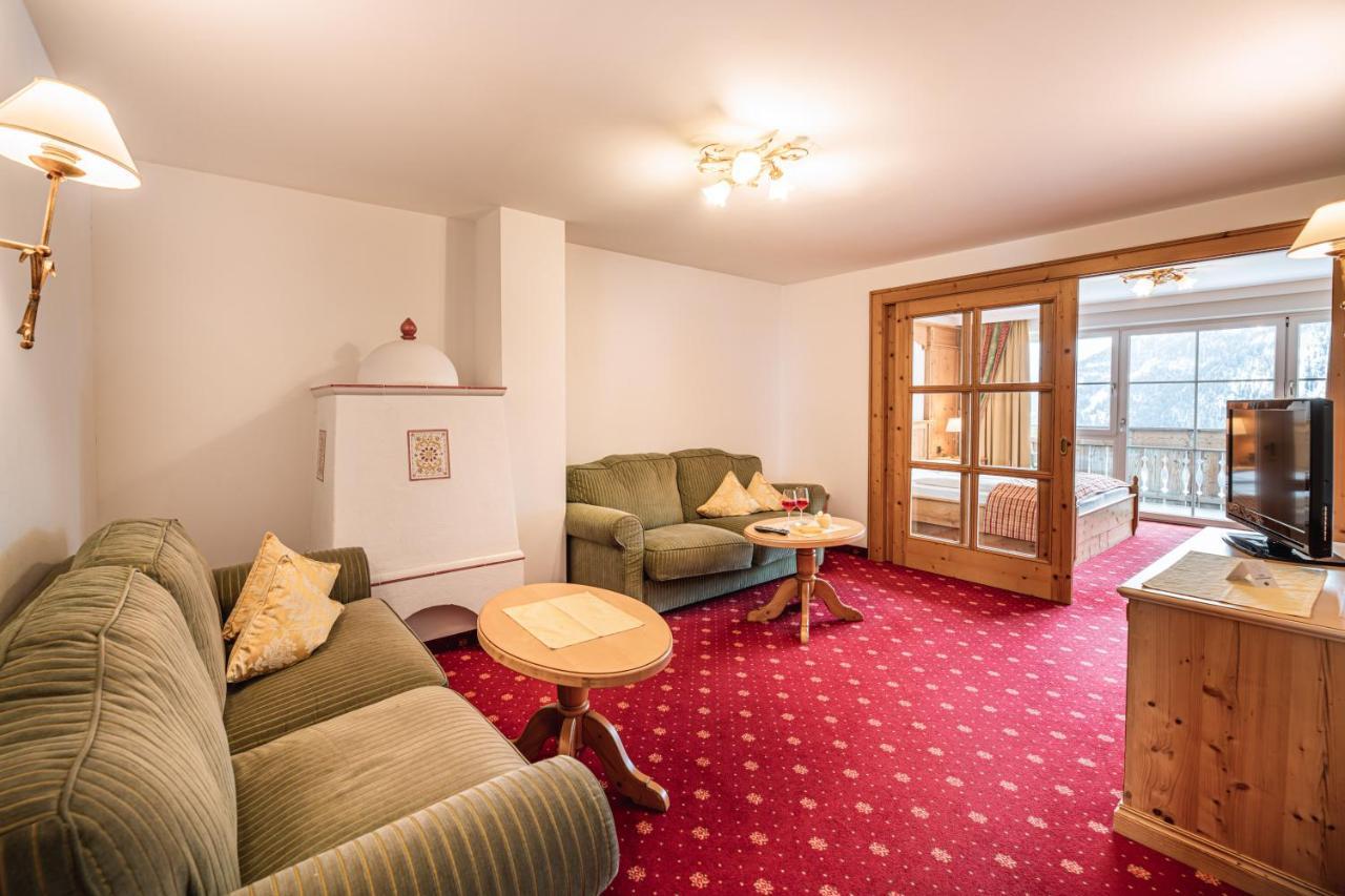 Hotel Scherlin Ortisei Eksteriør billede