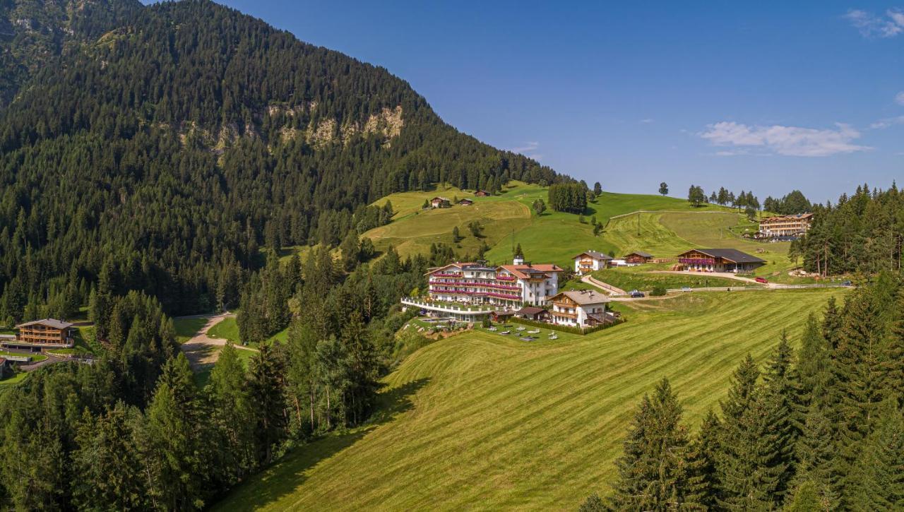 Hotel Scherlin Ortisei Eksteriør billede