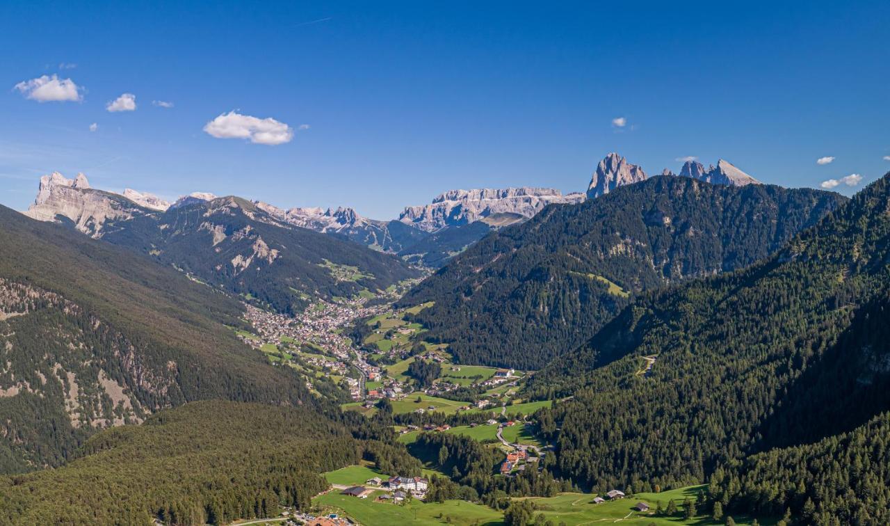 Hotel Scherlin Ortisei Eksteriør billede