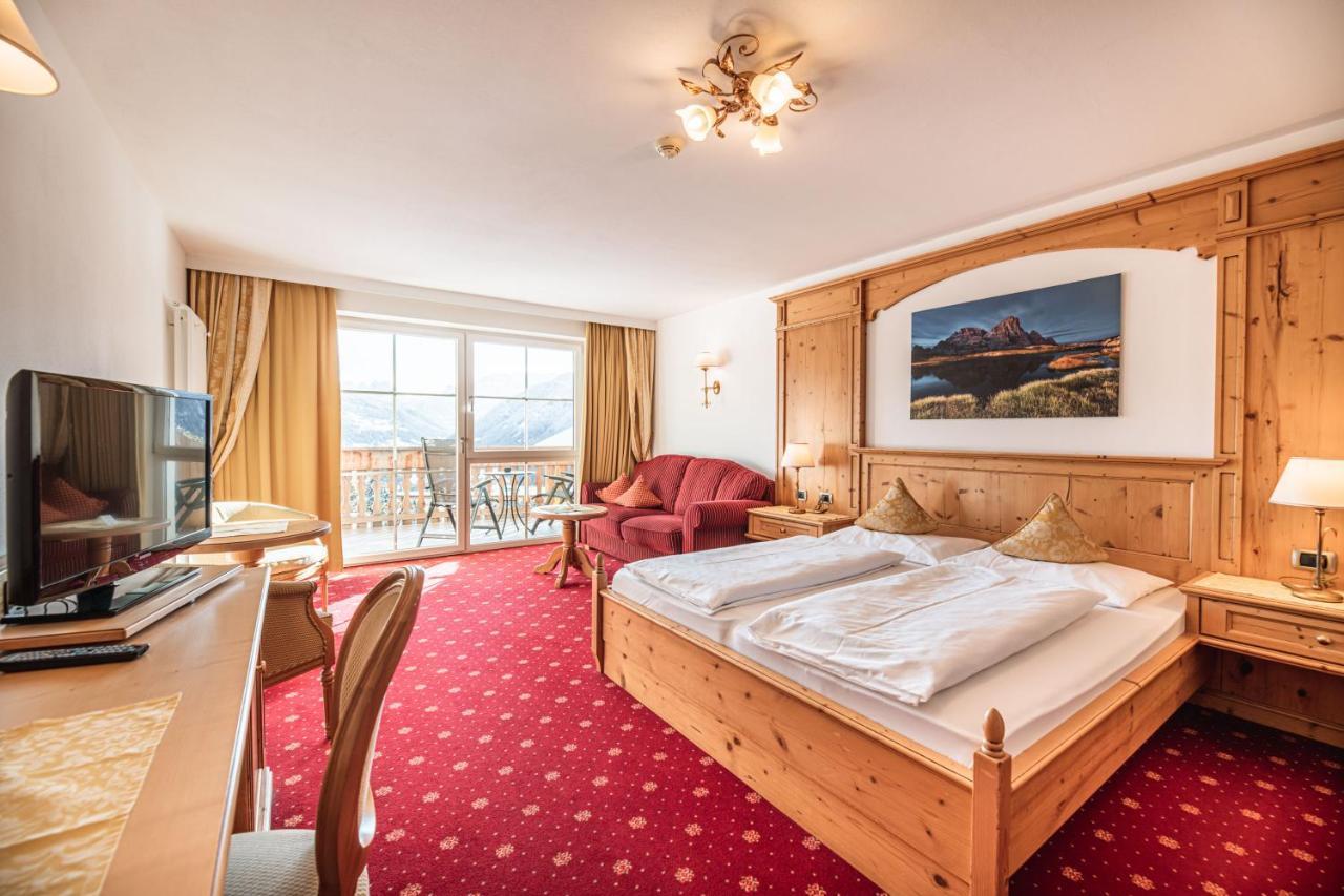 Hotel Scherlin Ortisei Eksteriør billede