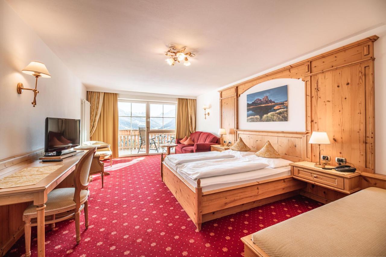 Hotel Scherlin Ortisei Eksteriør billede