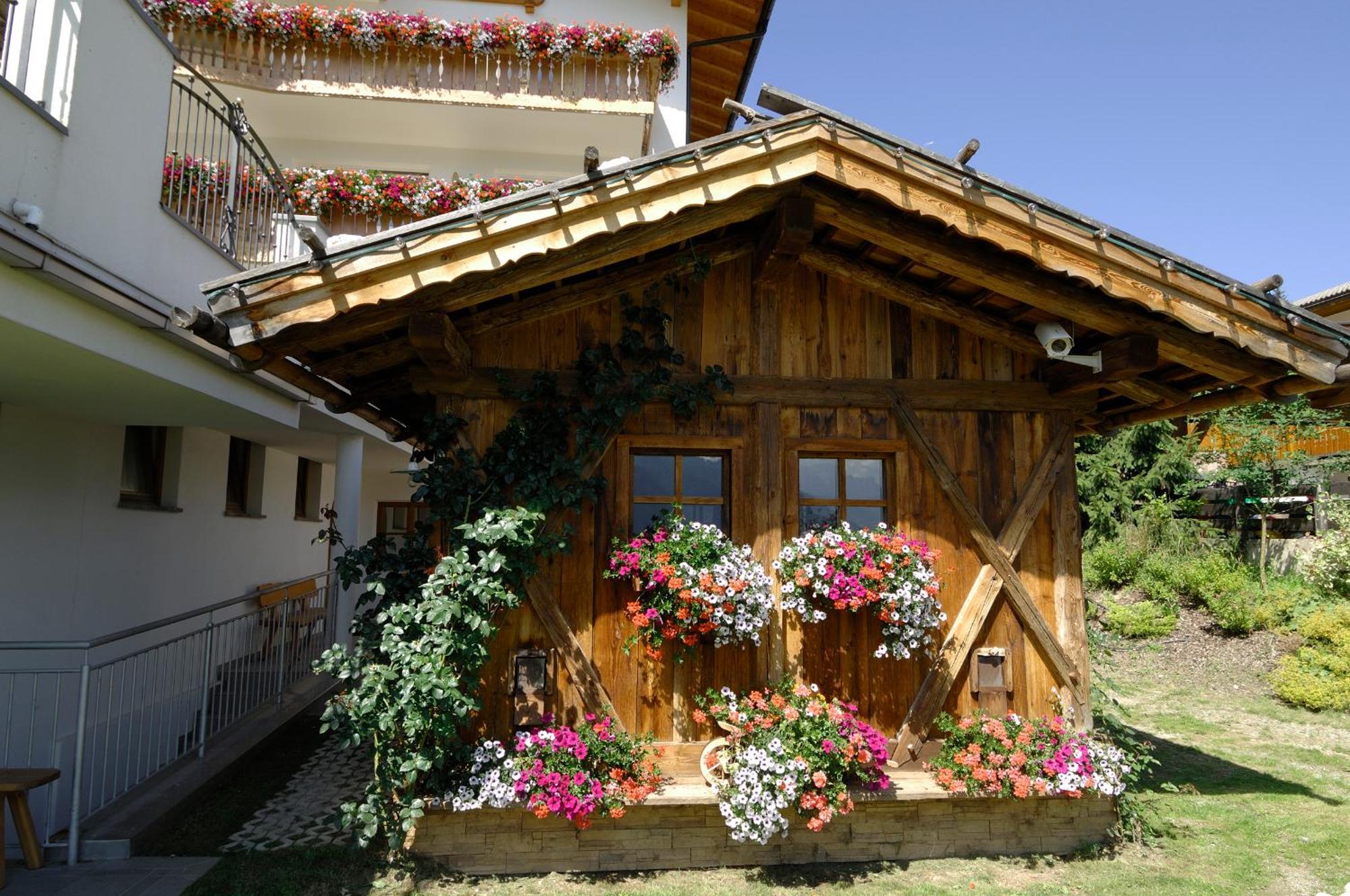 Hotel Scherlin Ortisei Eksteriør billede